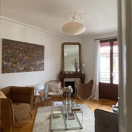 Lovely Large Flat With Balcony Appartement Genève